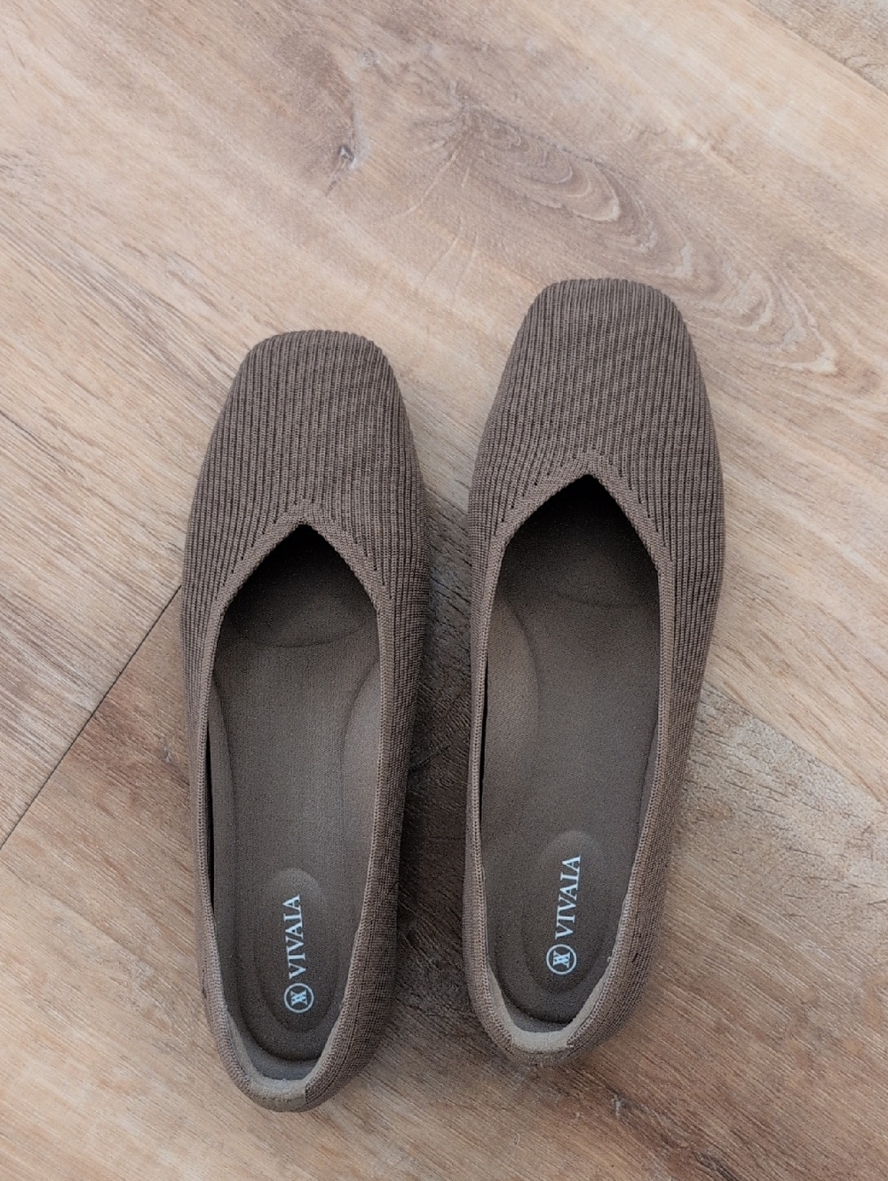 Vivaia Flats 11W Taupe